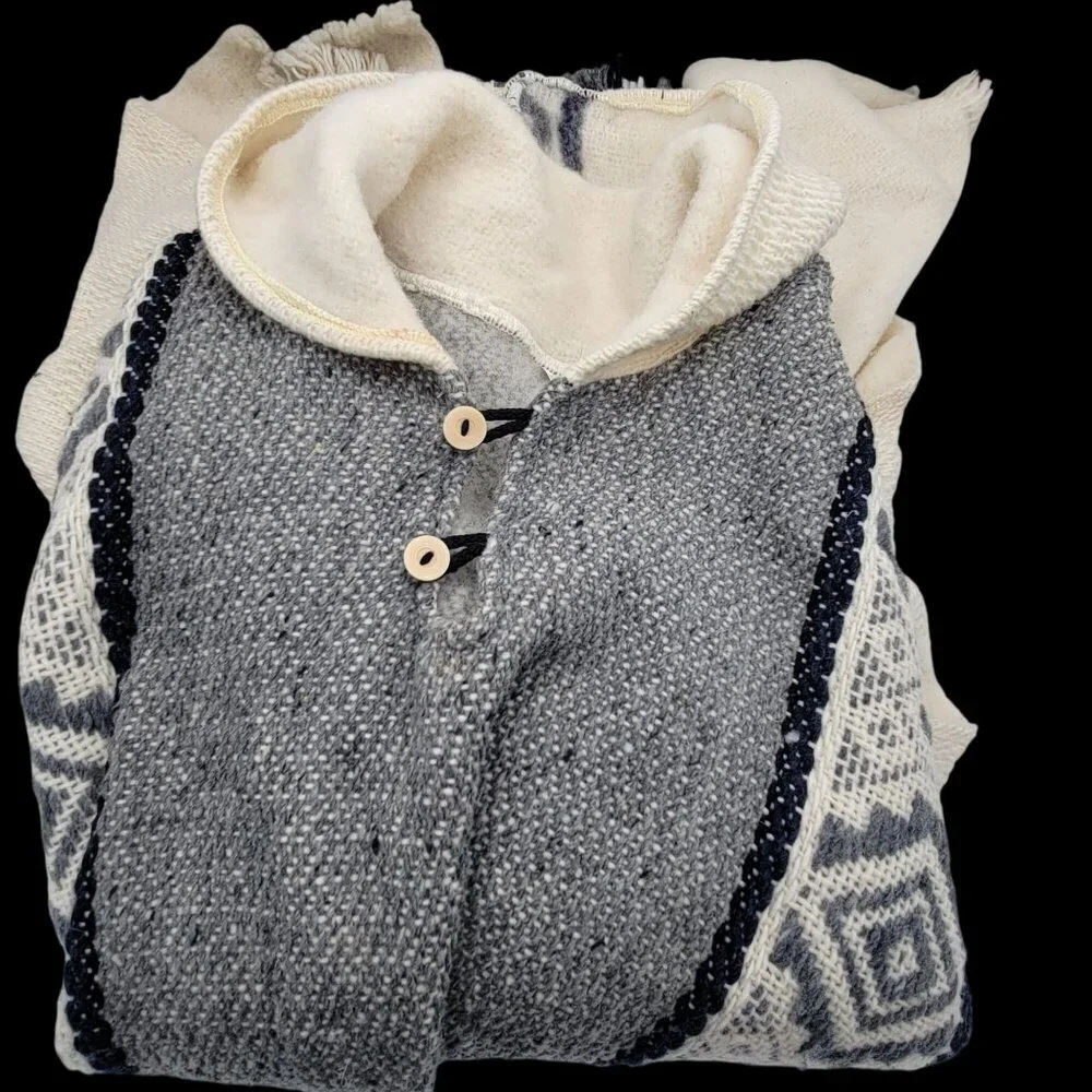 Wool Blend Poncho/Cape Boho With Geometric Pattern Hood & Buttons Beige & Gray - Picture 11 of 14